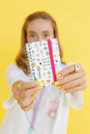 LIBRETA MINI CON ANILLAS SMILEY NURSE 🙂