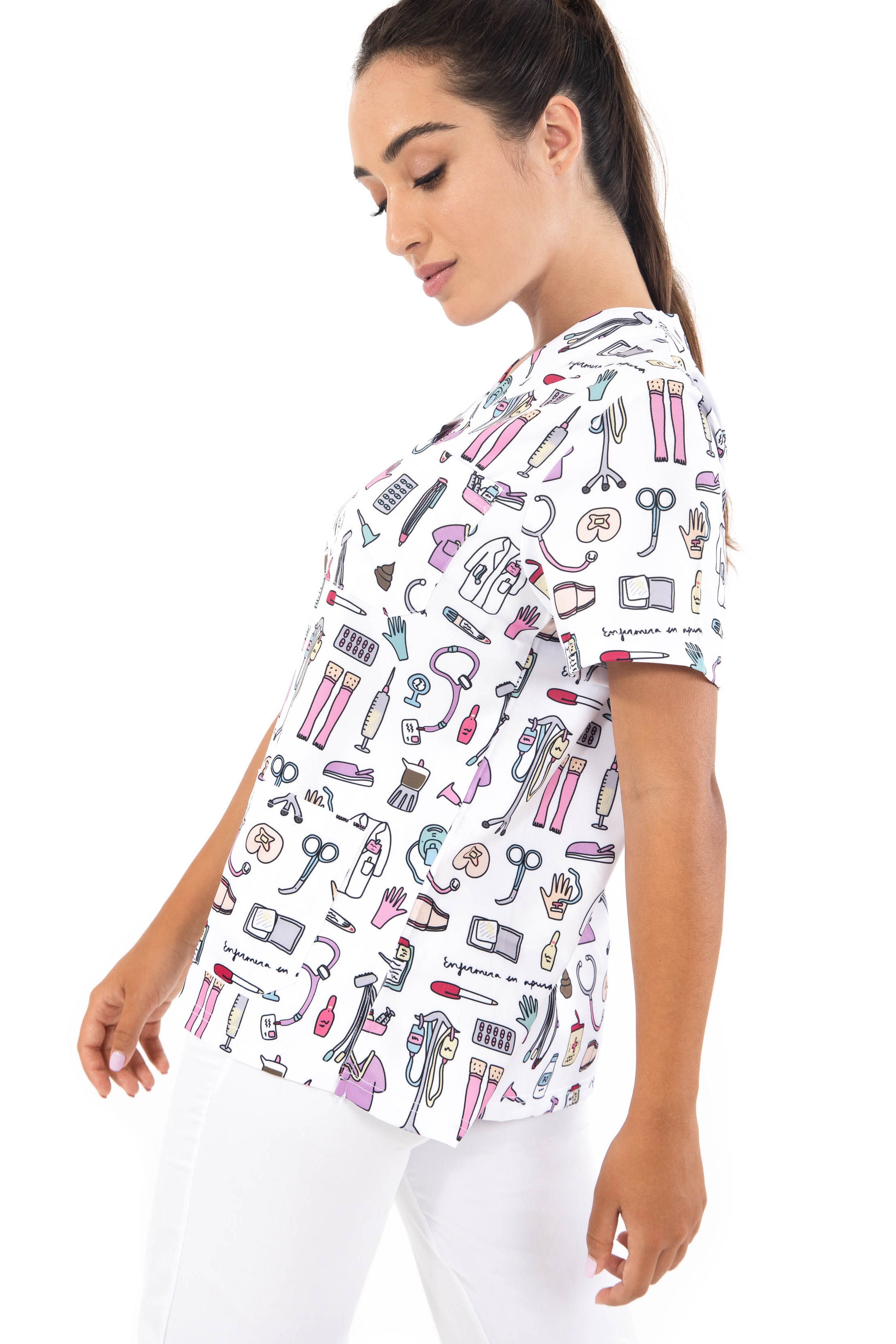 CAMISETA PIJAMA COSAS DE ENFERMEROS - BLANCO