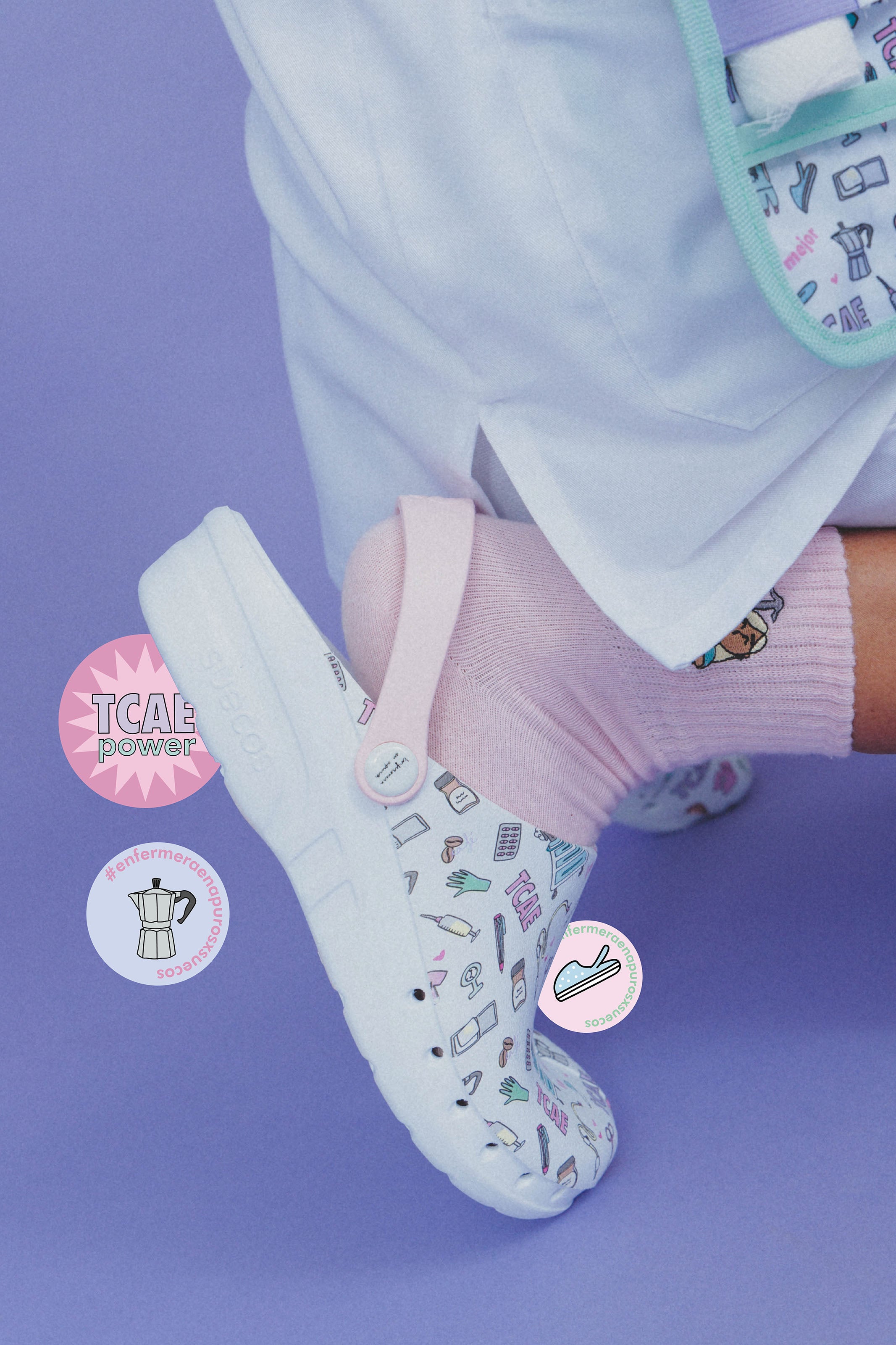 CLOGS ENFERMERA EN APUROS X SUECOS® - TCAE CLOGS