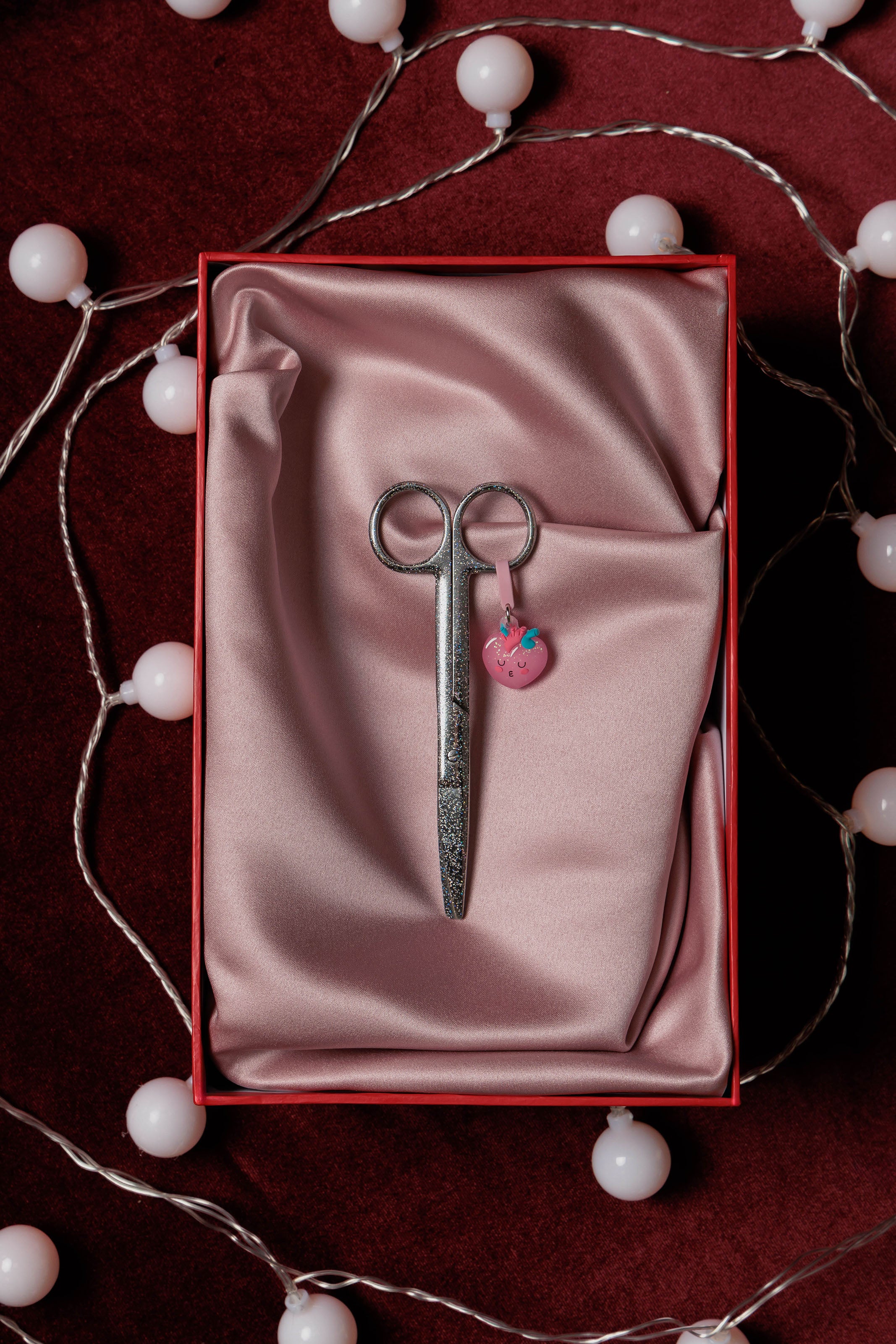 GLITTER MAYO SCISSORS – CORAXONXITO
