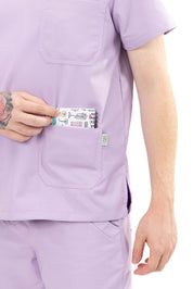 MULTI-POCKET SCRUB TOP CARE ANGELS - HEAVENLY LAVENDER