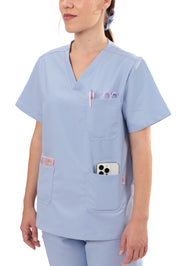 MULTI-POCKET SCRUB TOP CARE ANGELS - BLUE DREAM