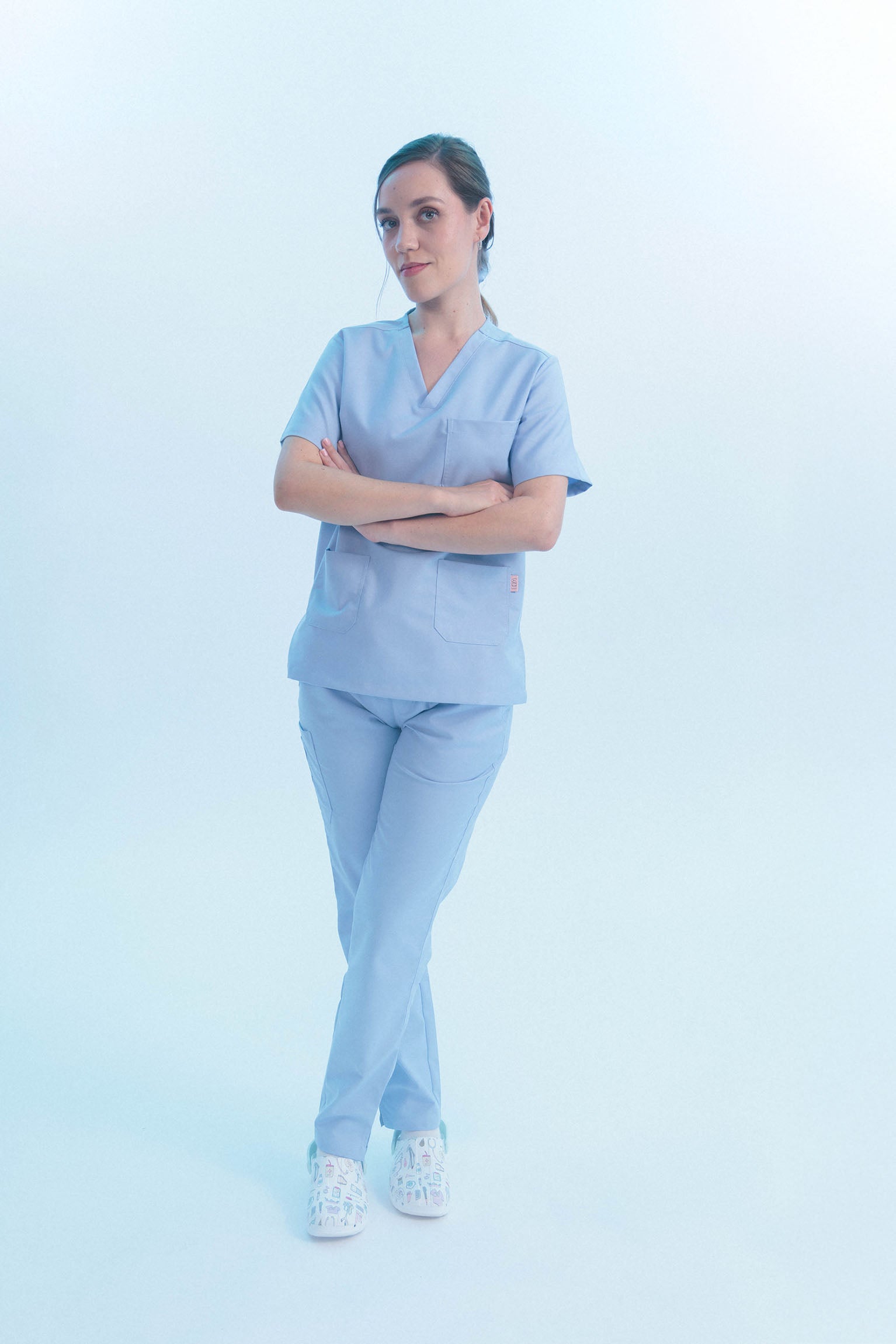 MULTI-POCKET SCRUB TOP CARE ANGELS - BLUE DREAM