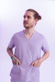 MULTI-POCKET SCRUB TOP CARE ANGELS - HEAVENLY LAVENDER