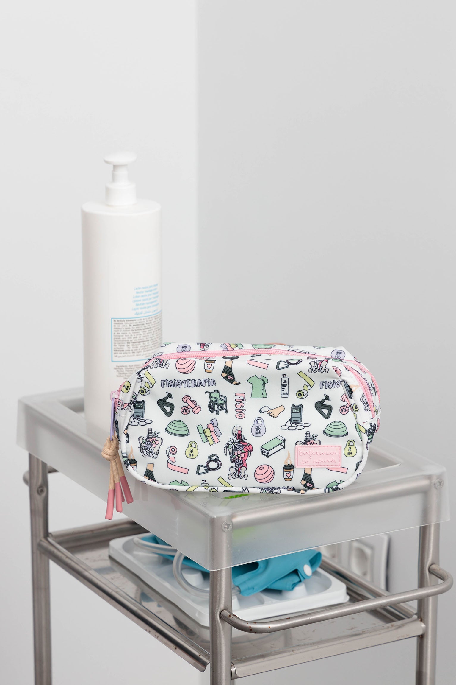 MULTI ZIPPER CASE / POUCH - "PHYSIOTHERAPIST"