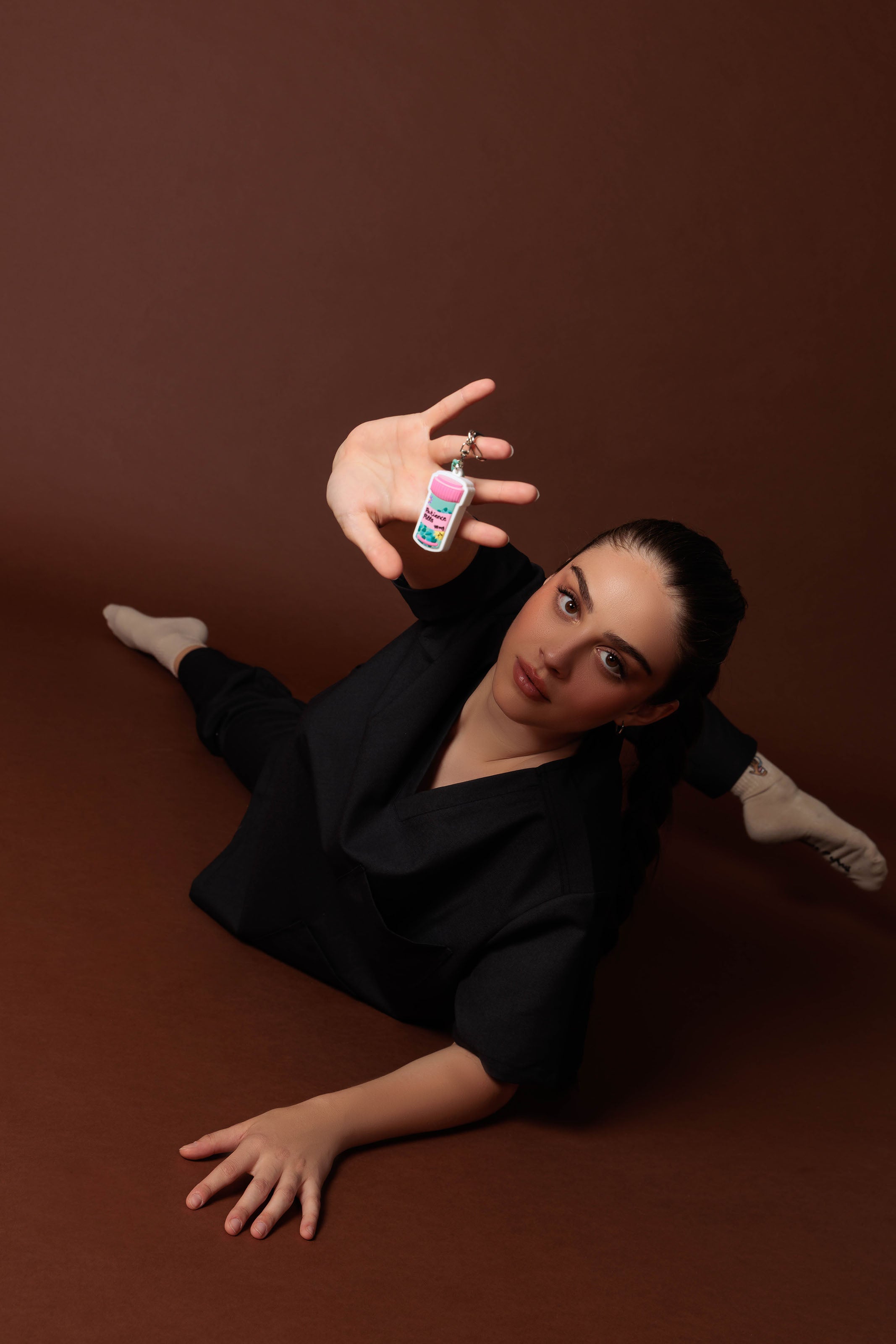 AMPOULE-BREAKER "PILLS" - NURSE IN A RUSH