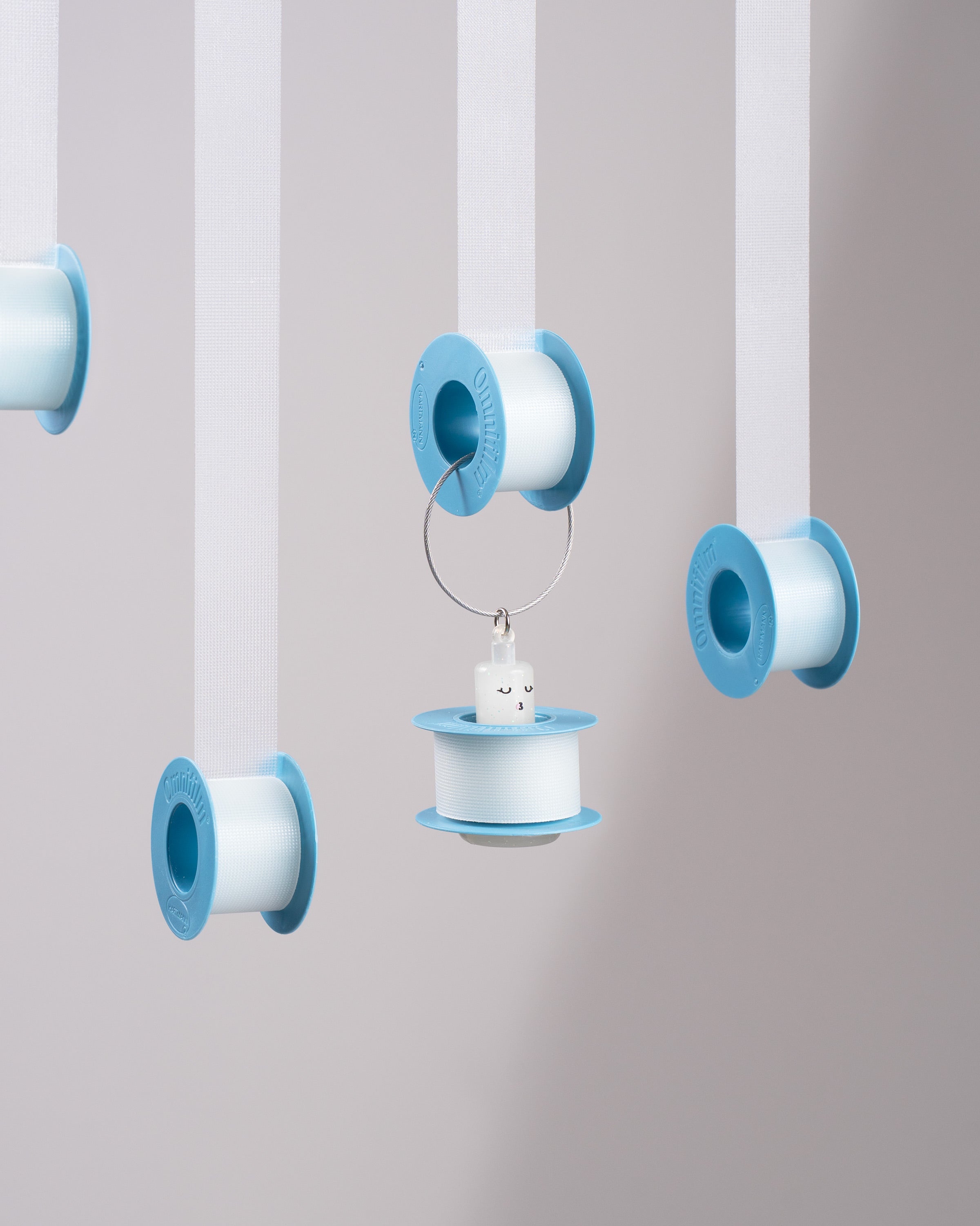 MEDICAL TAPE HOLDER – SYRINGE