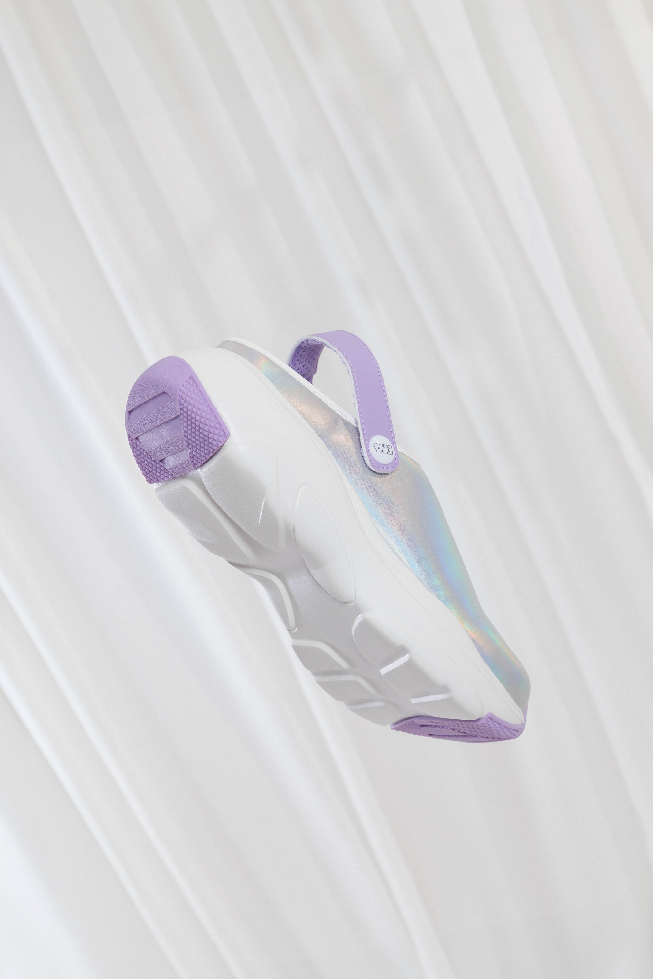 CLOUD CLOGS ☁️ - IRIDESCENT