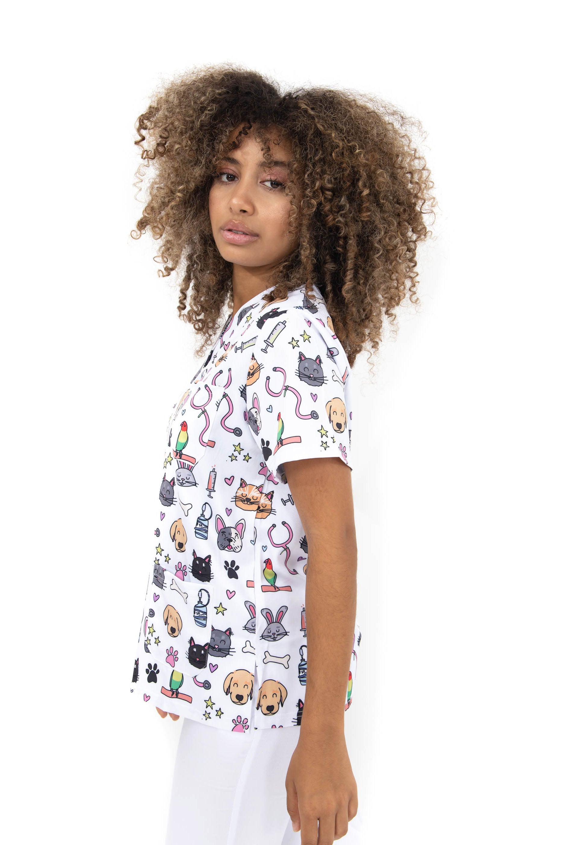 SCRUB TOP - "LOVELY ANIMALS"